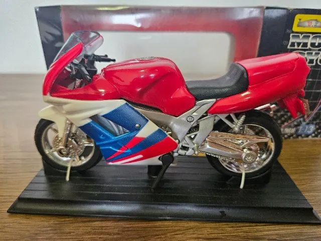Moto miniatura FZR 600R 1:13 - Foto 4