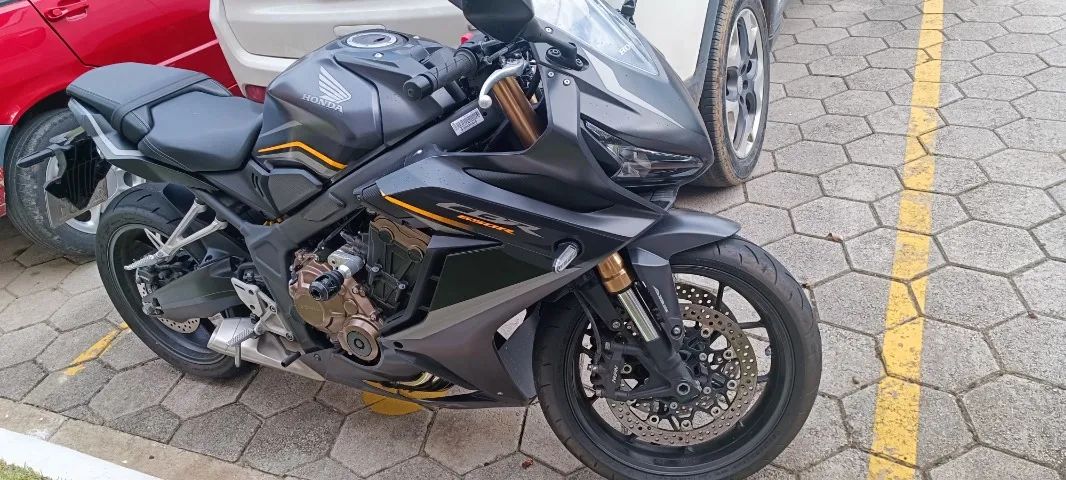 CBR 650R (4mil KM) único dono - Foto 2