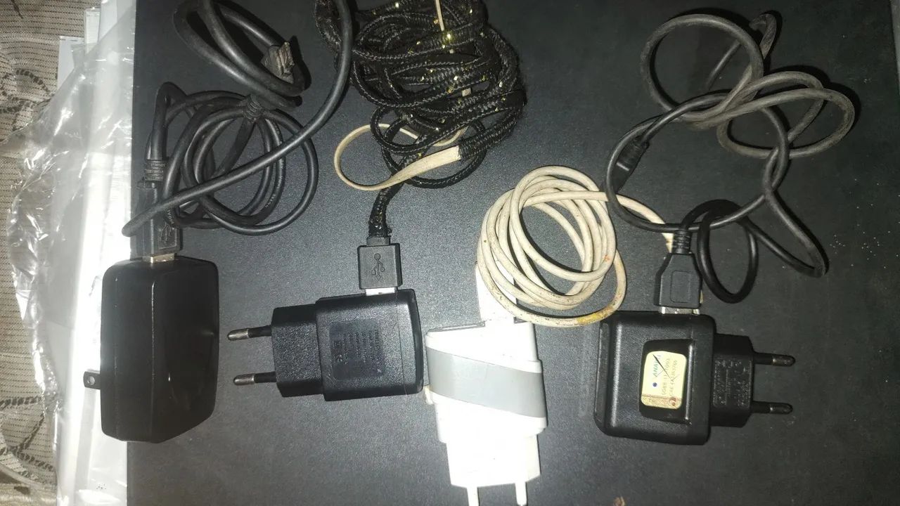 4 Carregadores de Celular - Diversos Modelos - Foto 3