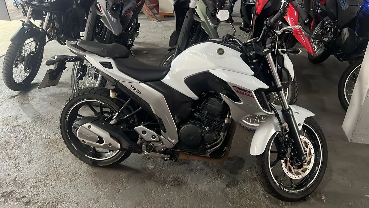 FZ25 muito nova  - Foto 3