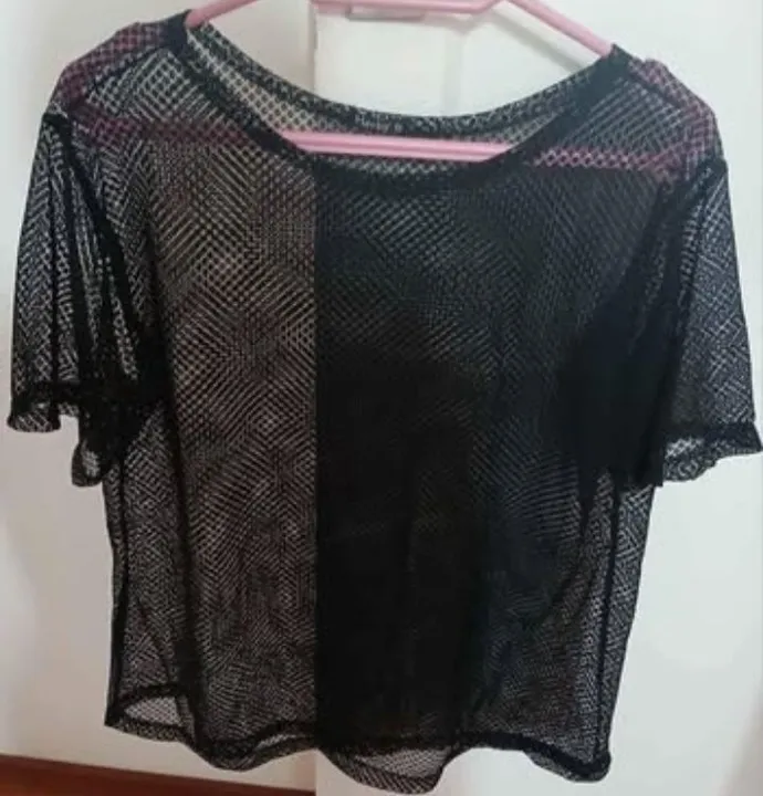 Blusa de Malha Preta Transparente