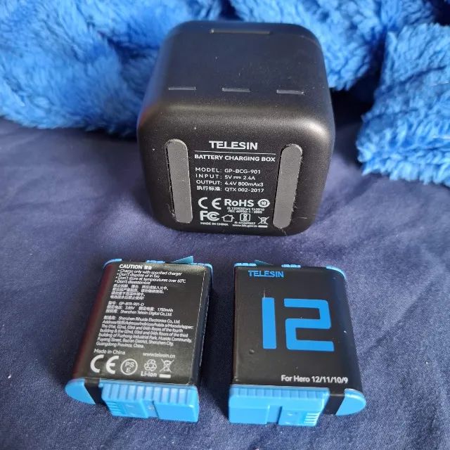 Kit Carregador com Baterias para GoPro Hero 9 10 11 12 - Foto 2
