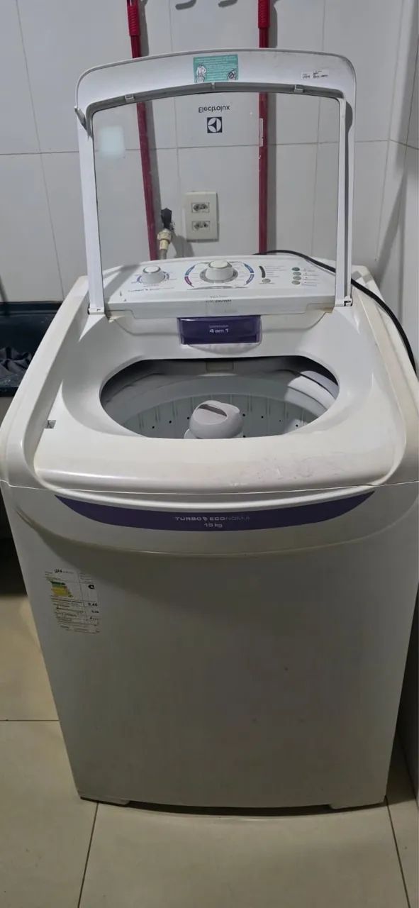 Máquina de Lavar Electrolux 15kg - Turbo Economia
