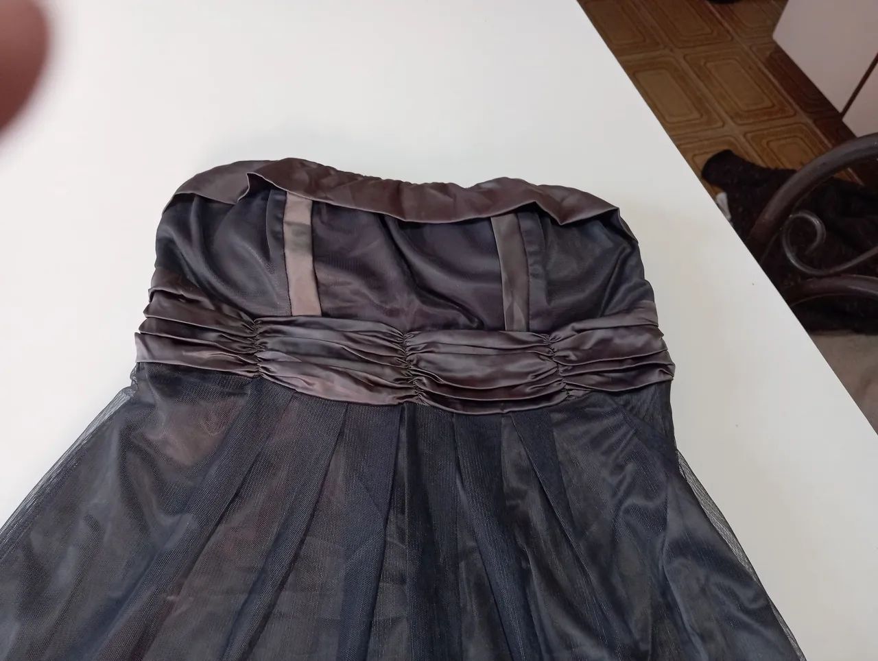 Vestido Preto Festa com Renda Delicada - Foto 2