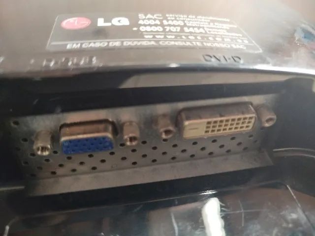 Lote com 2 Monitores Com Defeito Samsung e LG - Com defeito - Foto 5