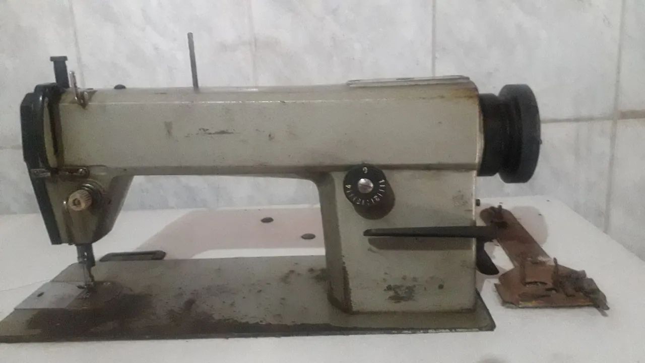 Máquina de costura industrial  - Foto 5