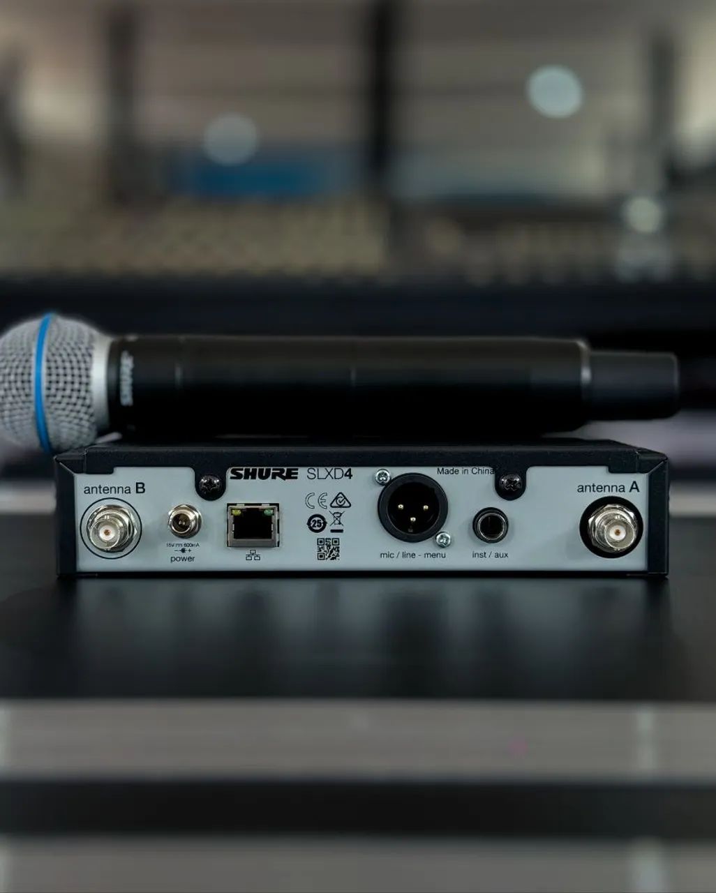 Sistema Digital Sem Fio Profissional Microfone SLXD24 BETA 58A  - Foto 5