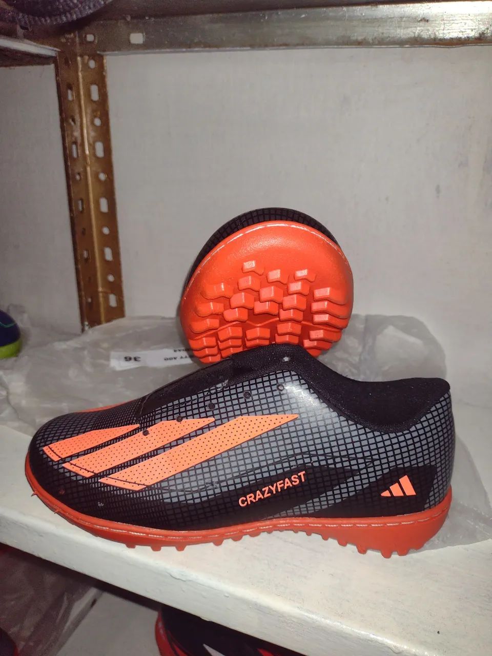 Chuteira society tamanho 37. Promoção  - Foto 2