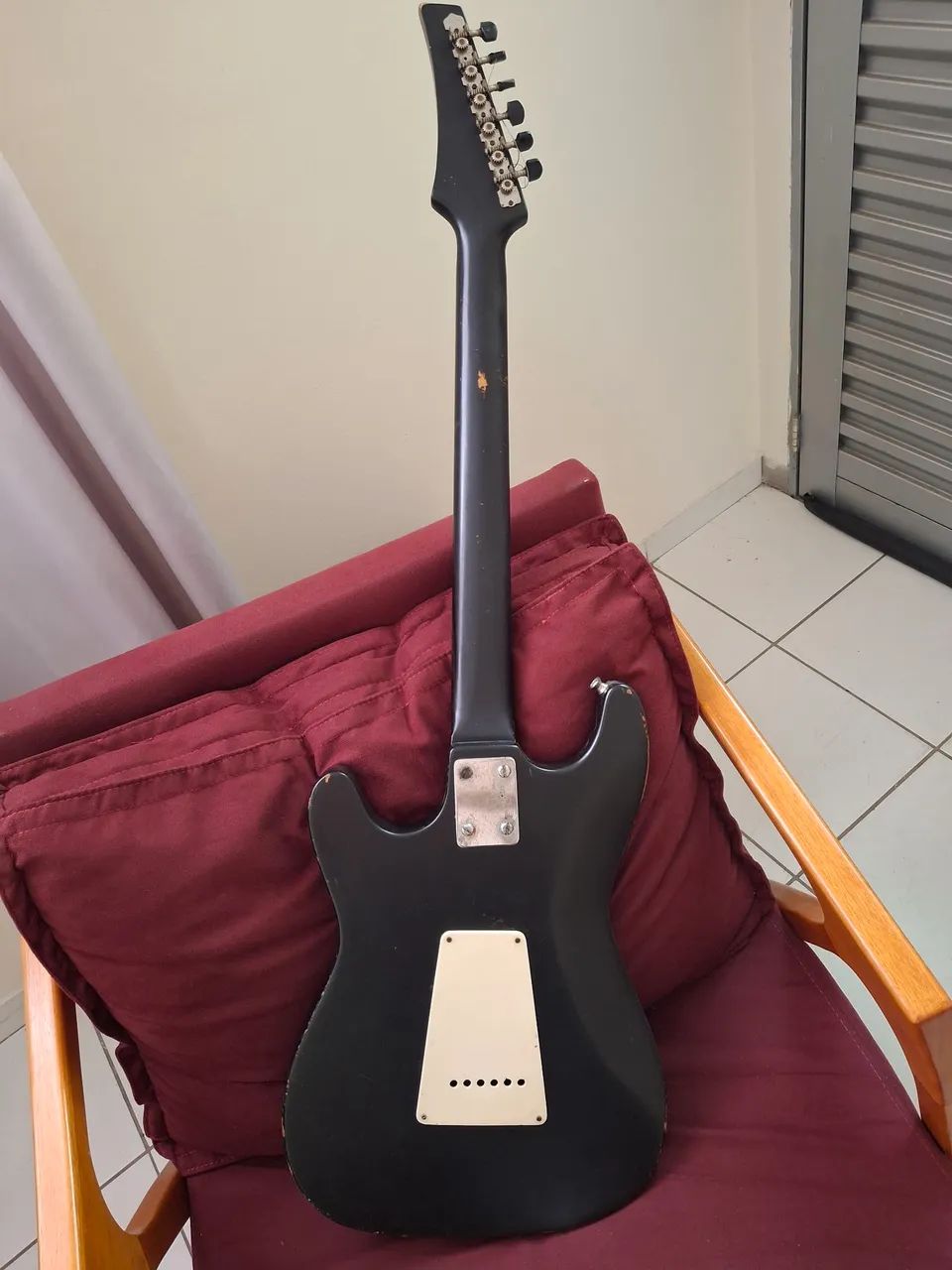 Guitarra Elétrica Jennifer Stratocaster - Foto 2