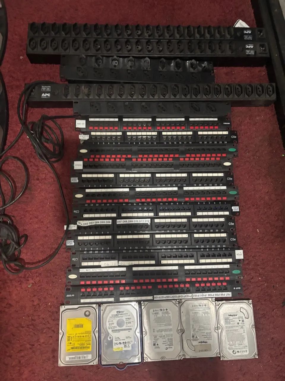 Rack de Servidor e HDs