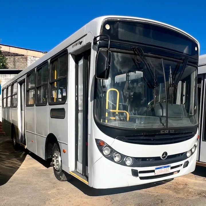 Ônibus 2011/ 2012 0f 1418 Mercedes curto - Foto 8