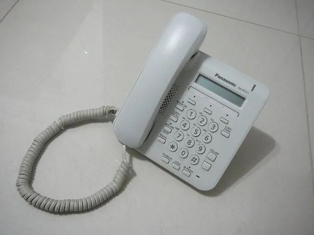 Telefone IP Branco Kx Nt551x Panasonic (sem fonte) defeitinho no cabo