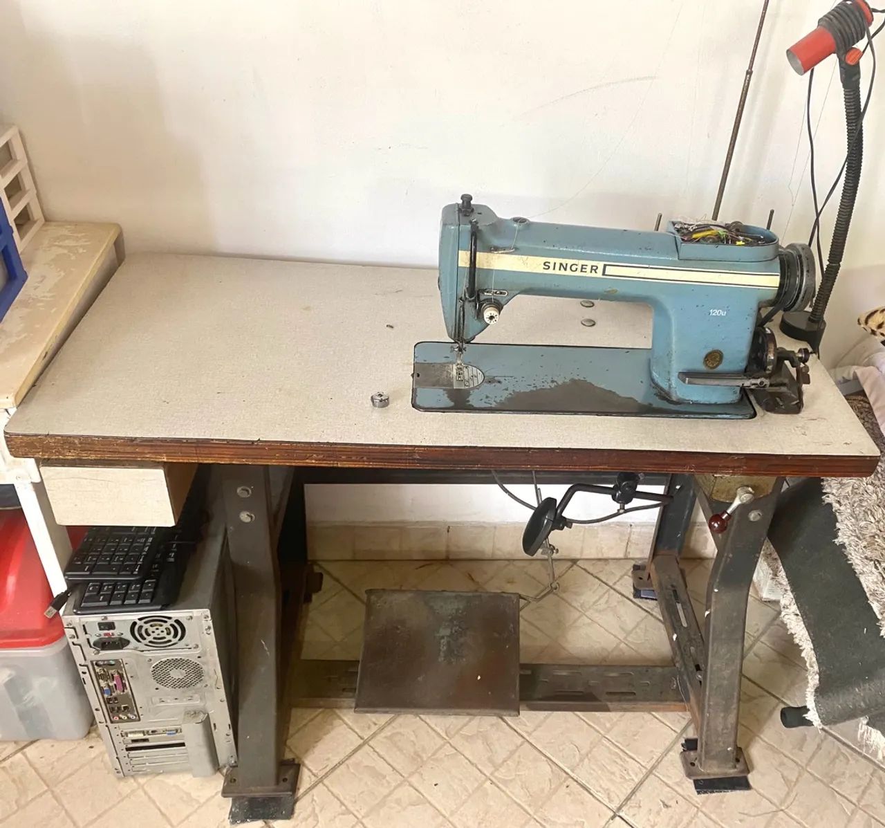 Máquina de Costura Industrial Singer 120u - Foto 2