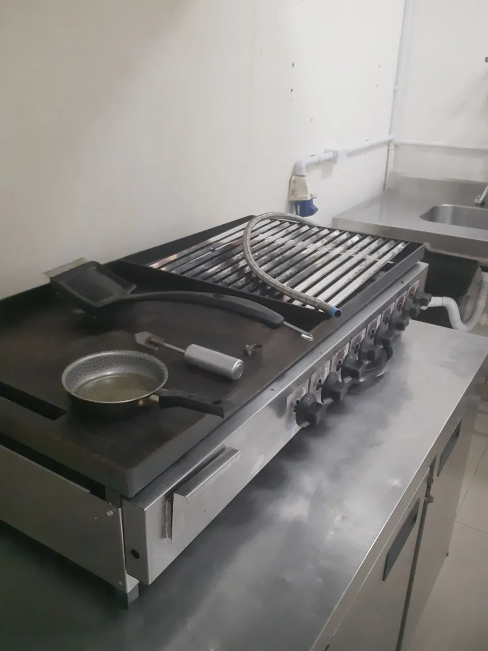 Churrasqueira chapa profissional ideal pra tudo 1.06 por 50cm entrego