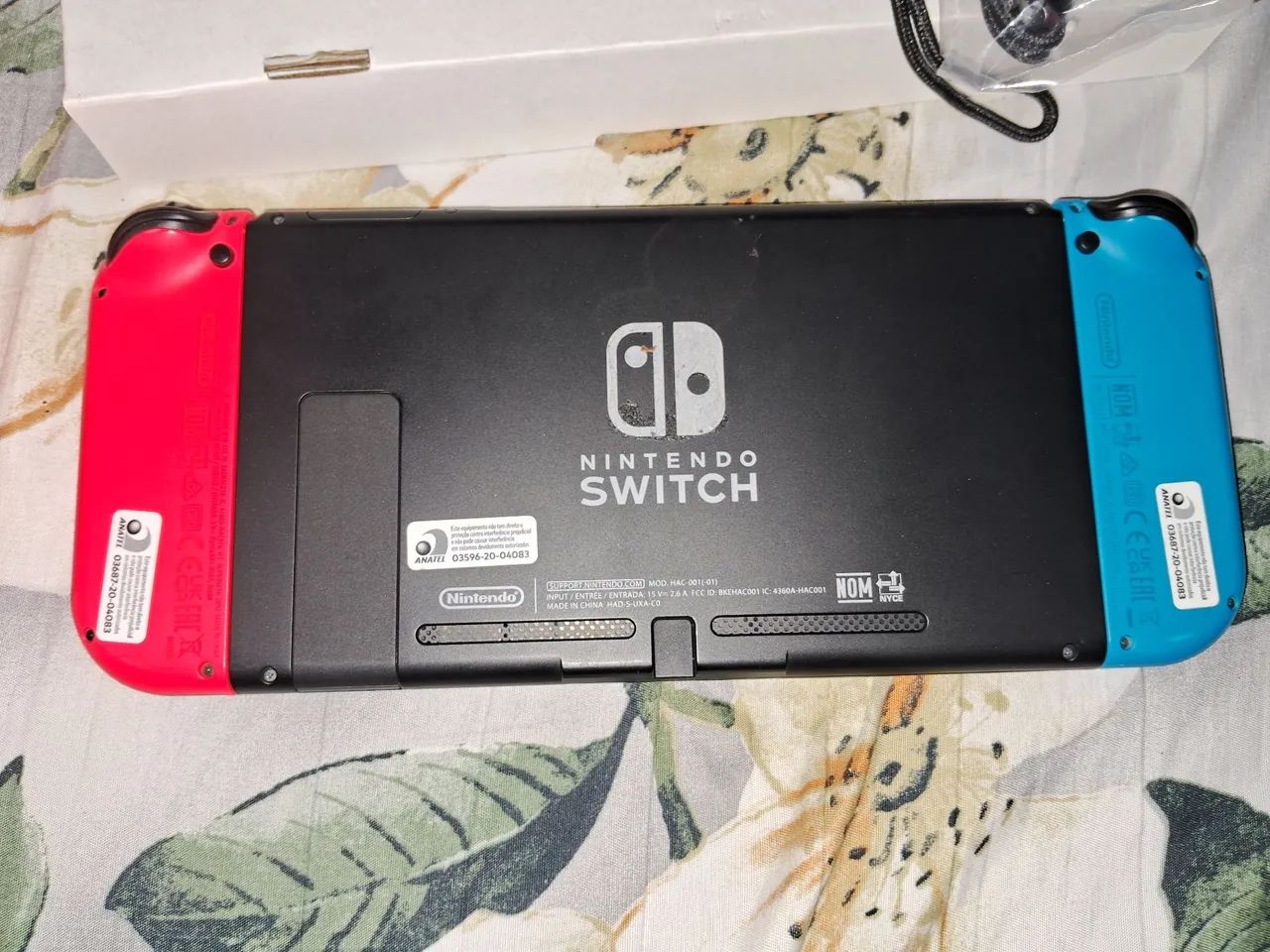 Nintendo switch v2 128 gb desbloqueado - Consoles de Vídeo Game