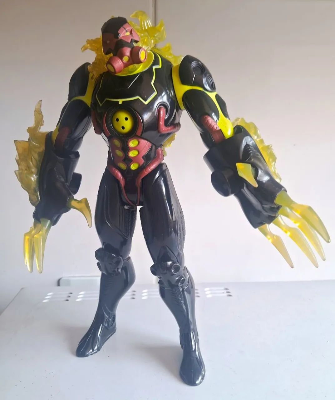 Vilão MaxSteel Toxzon Ataque Toxico  - Foto 4
