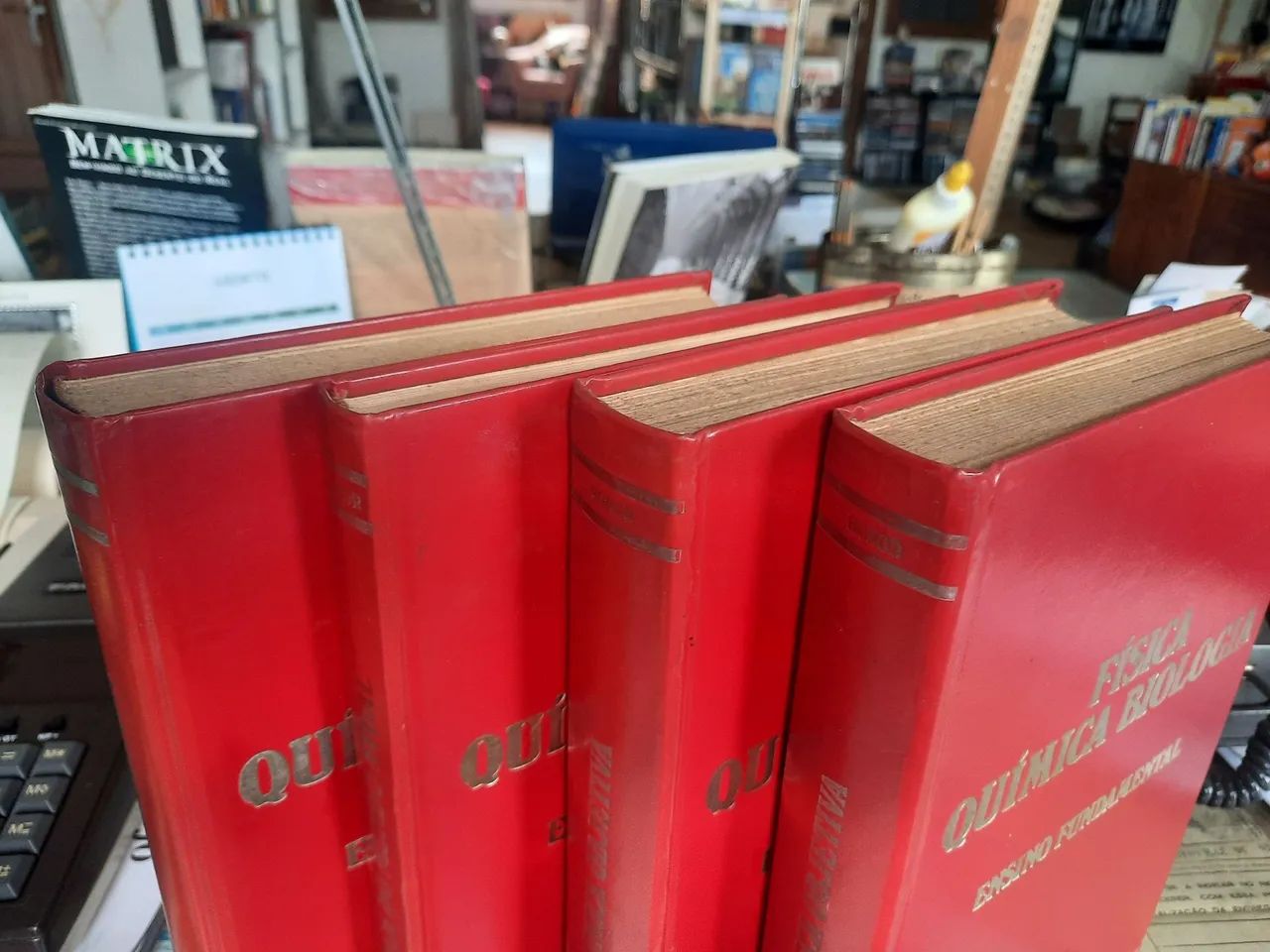 Enciclopédia 4 volumes Física Química Biologia 1968 **leia a