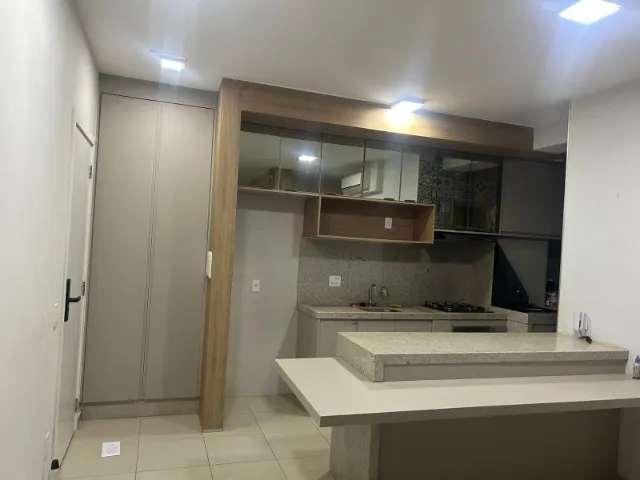Apartamento com 3 Quartos e 2 banheiros à Venda,