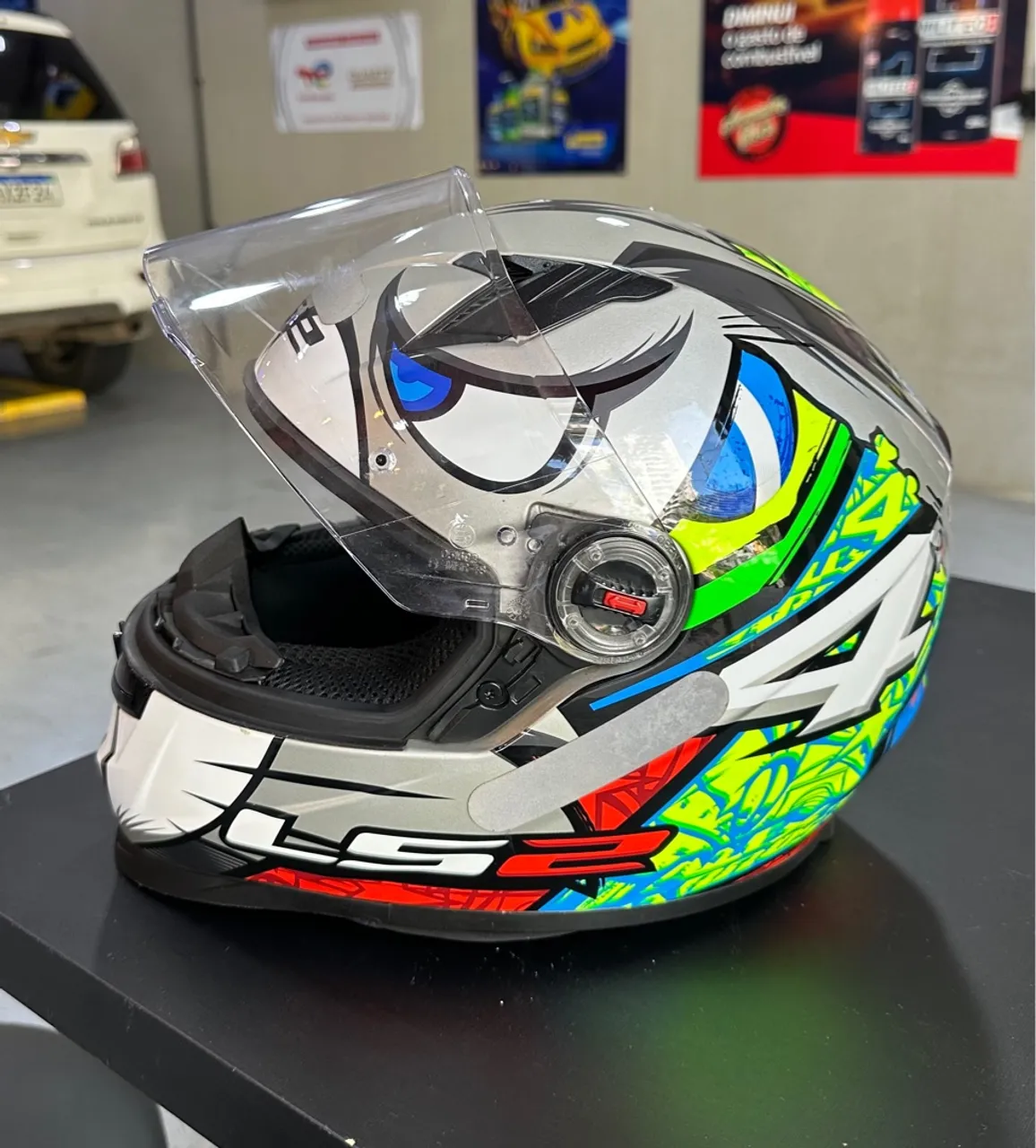 Capacete semi novo ls2 TAM 58