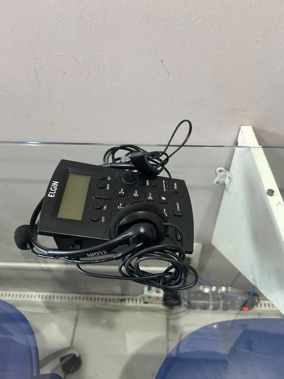 Aparelho telefônico com headset área comercial  - Foto 2