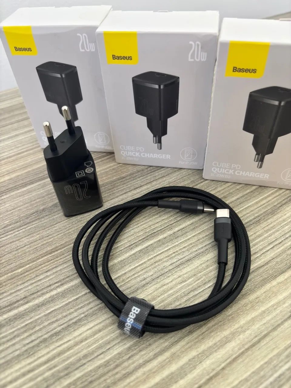 Carregador Baseus PD 20W + Cabo USB-C - Foto 2