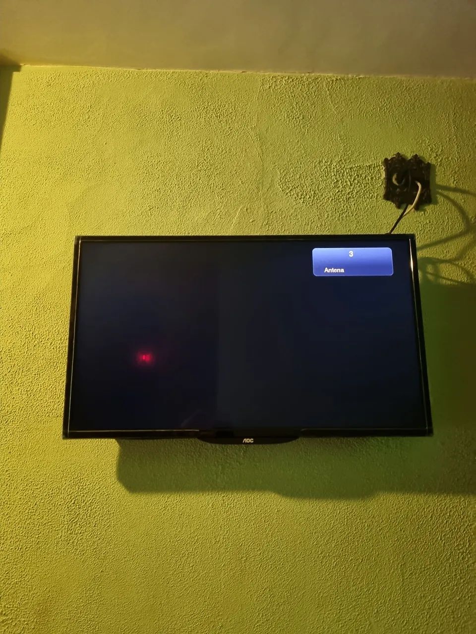 TV LCD 32' AOC - R$ 449,00 