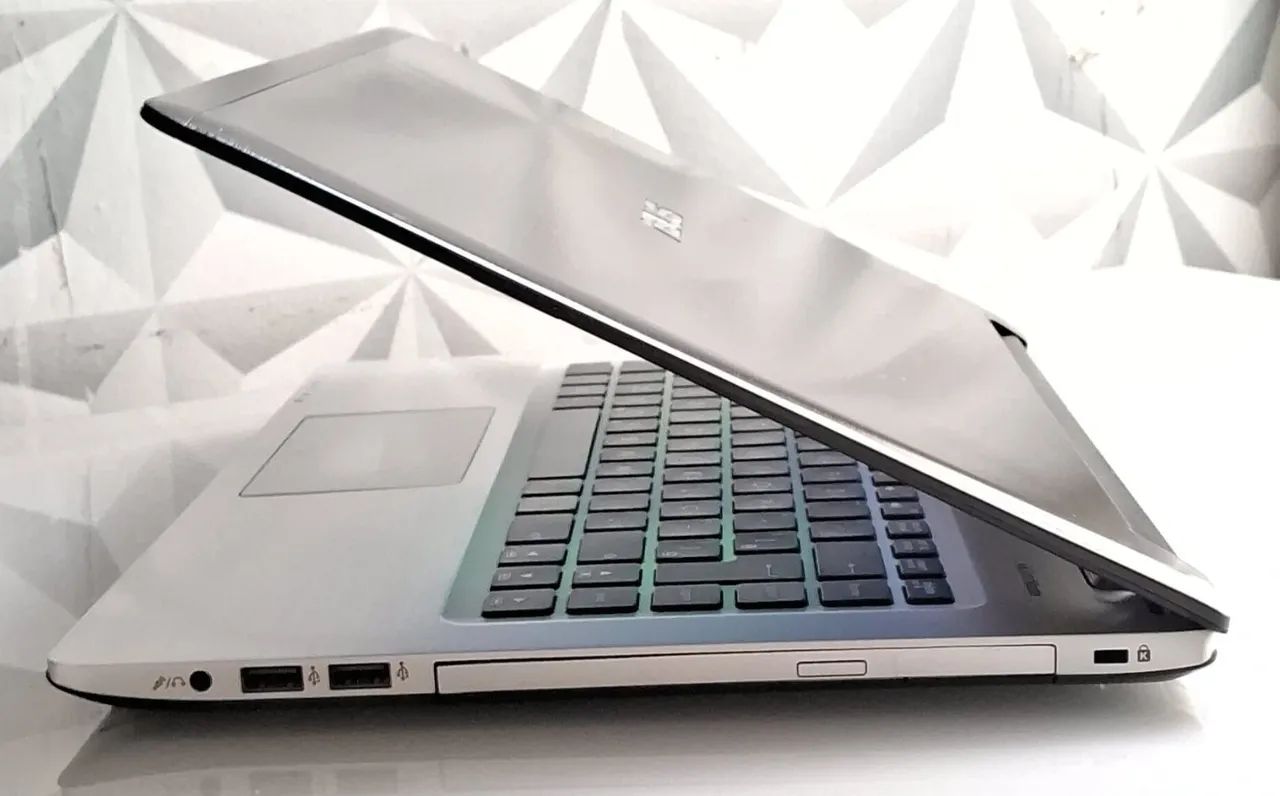 Notebook ASUS I5 6GB (RAM) GeForce GTX  - Foto 4