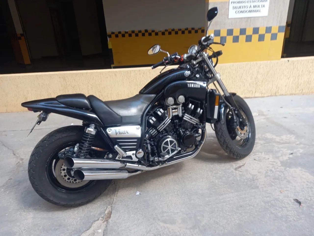 Yamaha/Vmax 1200