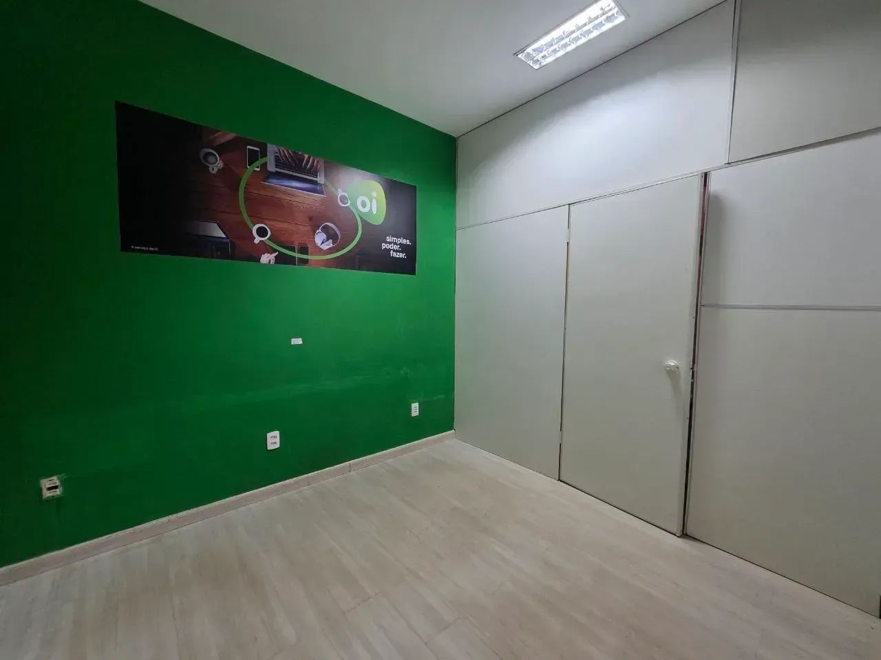 Sala Comercial 1º Pavimento 40 m² com  divisões mais cozinha água incluso - Centro - Foto 2
