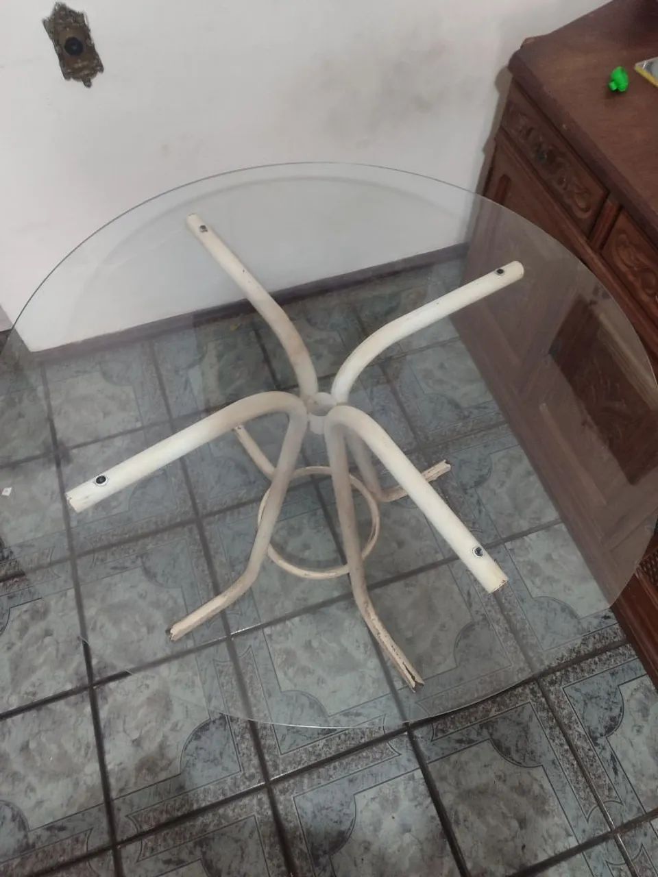 Mesa com tampo de vidro redondo - Foto 2