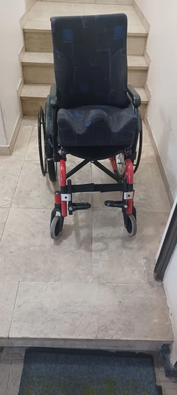 Cadeira de rodas infantil.499,00 - Foto 4