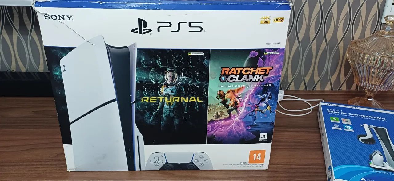 Ps5 slim 4k + Base carregadora multifuncional