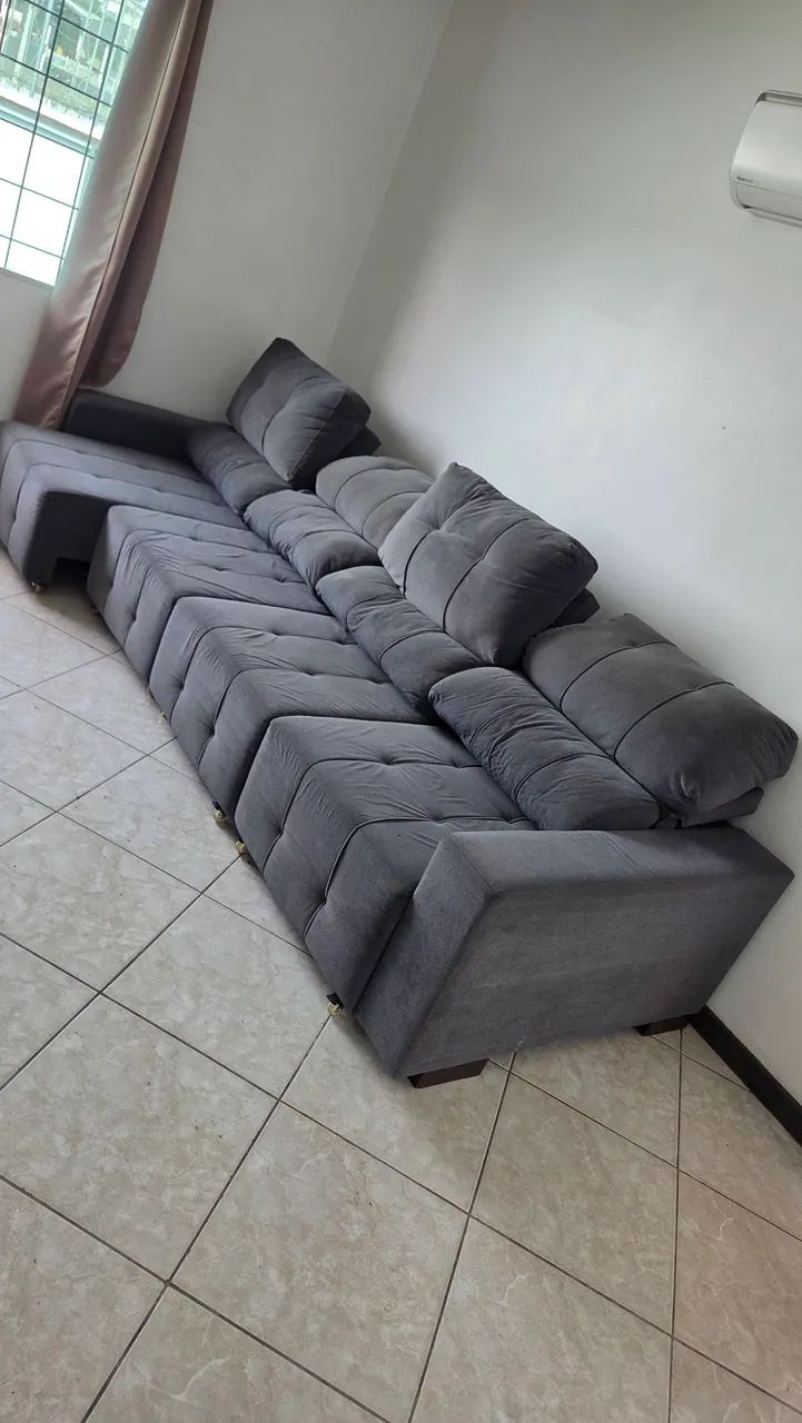 Sofá 4 lugares, extensível e reclinavei. - Foto 2