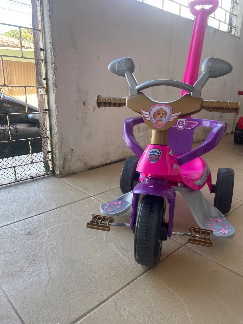 Carrinho pra passeio ( triciclo) - Foto 4