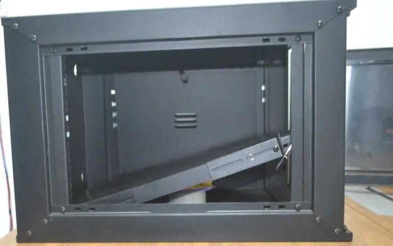 Mini Rack de Parede 10U 19? com Bandeja - Ideal para DVR, CFTV, Roteador e Redes - Foto 3