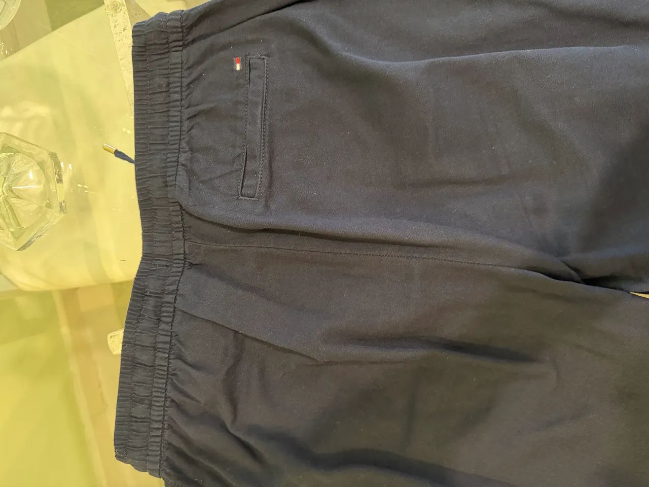 Vendo calça tommy Hilfiger original azul marinho  - Foto 5