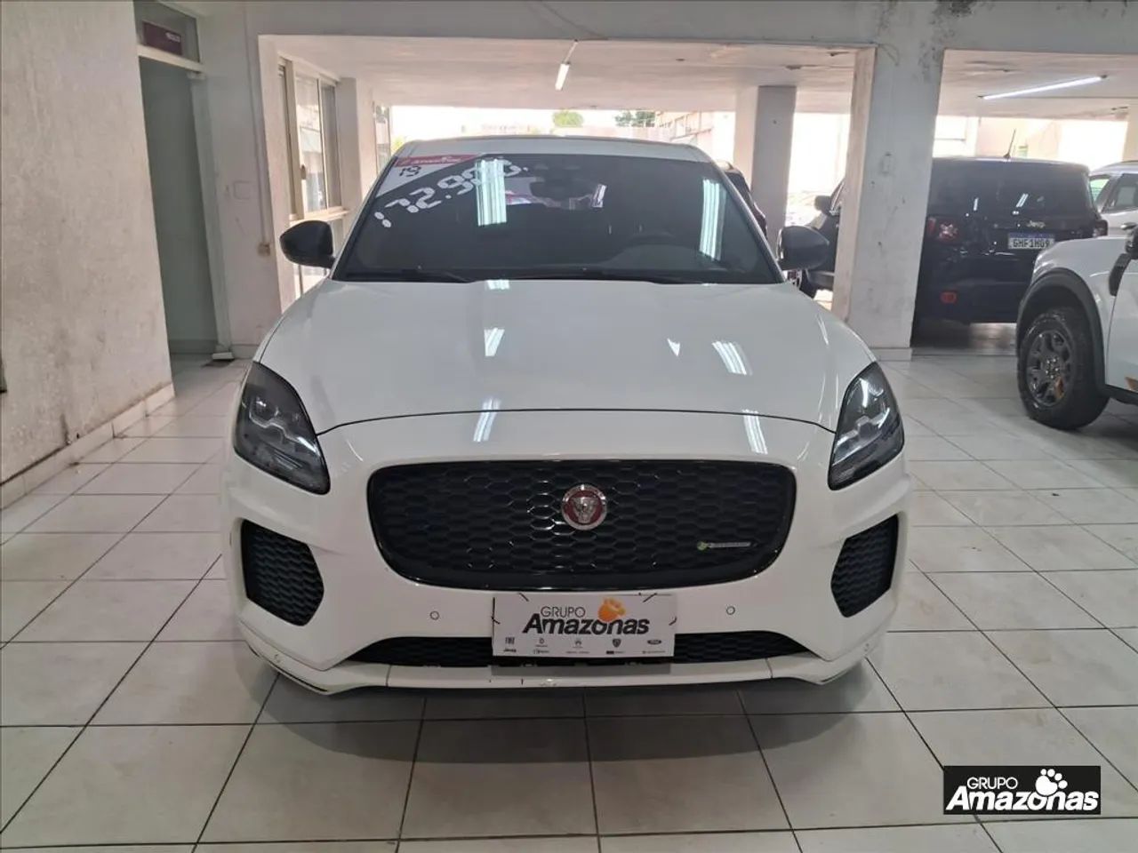 Jaguar E-Pace R-dynamic SE 2.0 AWD 300cv Aut. 2019 - Foto 2