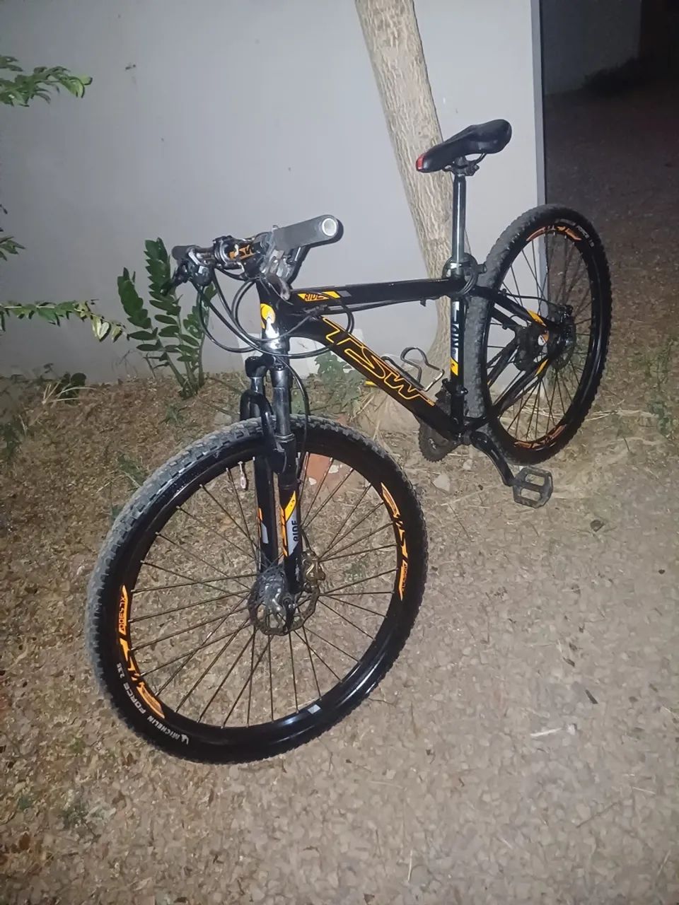 Bicicleta KWS Aro 29 - Foto 2