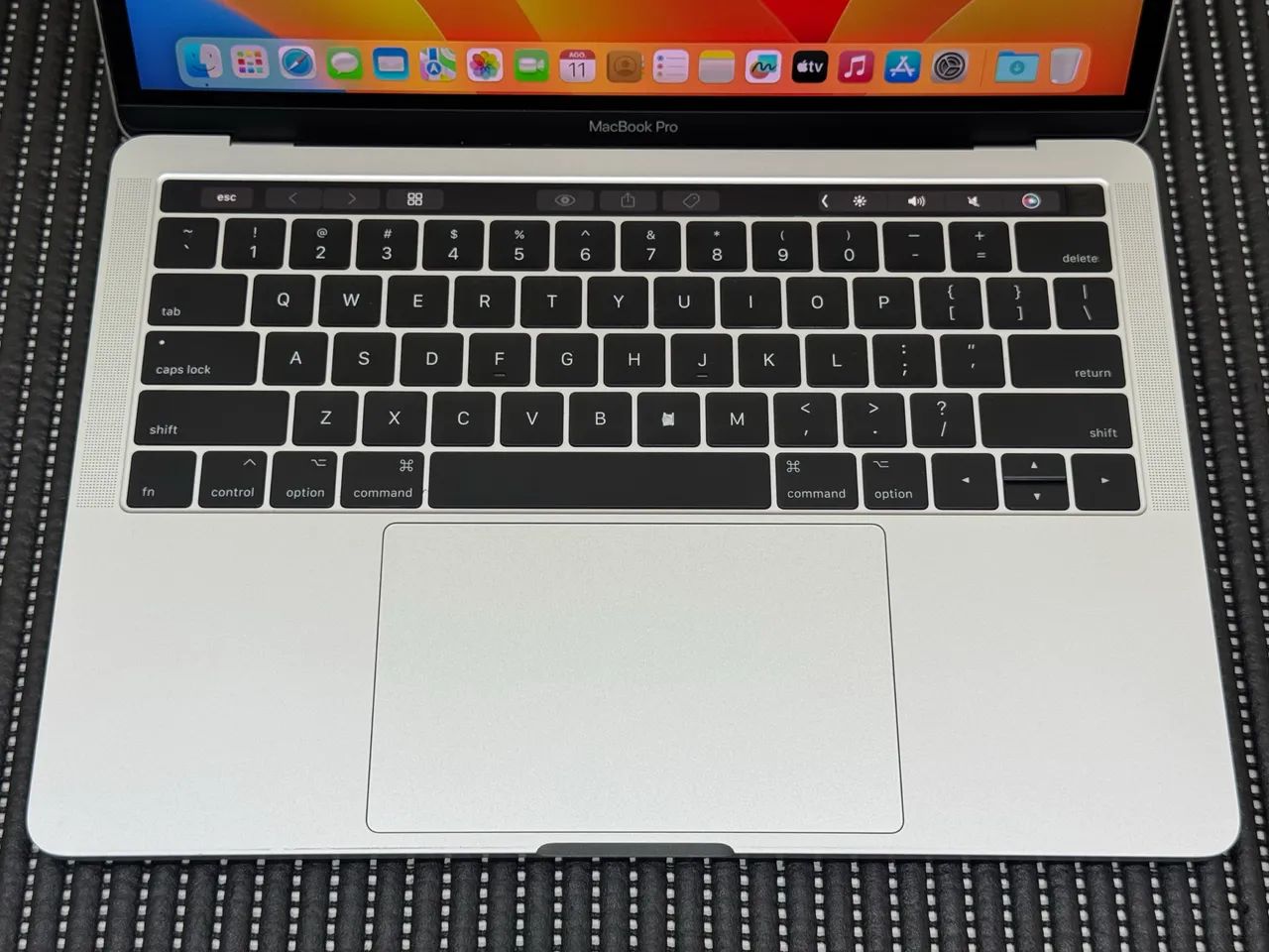 MacBook Pro 2017 Touch Bar Intel Core i5 | 8GB RAM | SSD 256GB - Foto 3