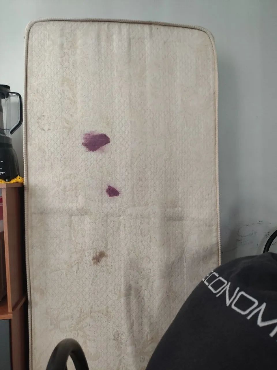 Doação de cama de solteiro e colchão  - Foto 2