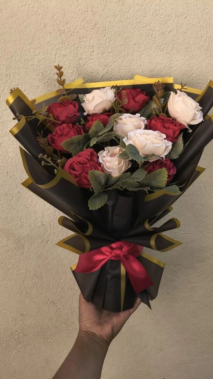 Buquês de flores artificiais a partir de 40,00 - Foto 2