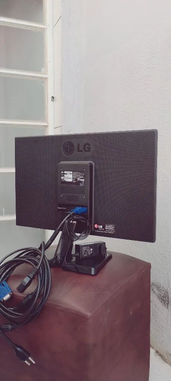 Monitor LG 20 Polegadas com Fonte Externa - Foto 2