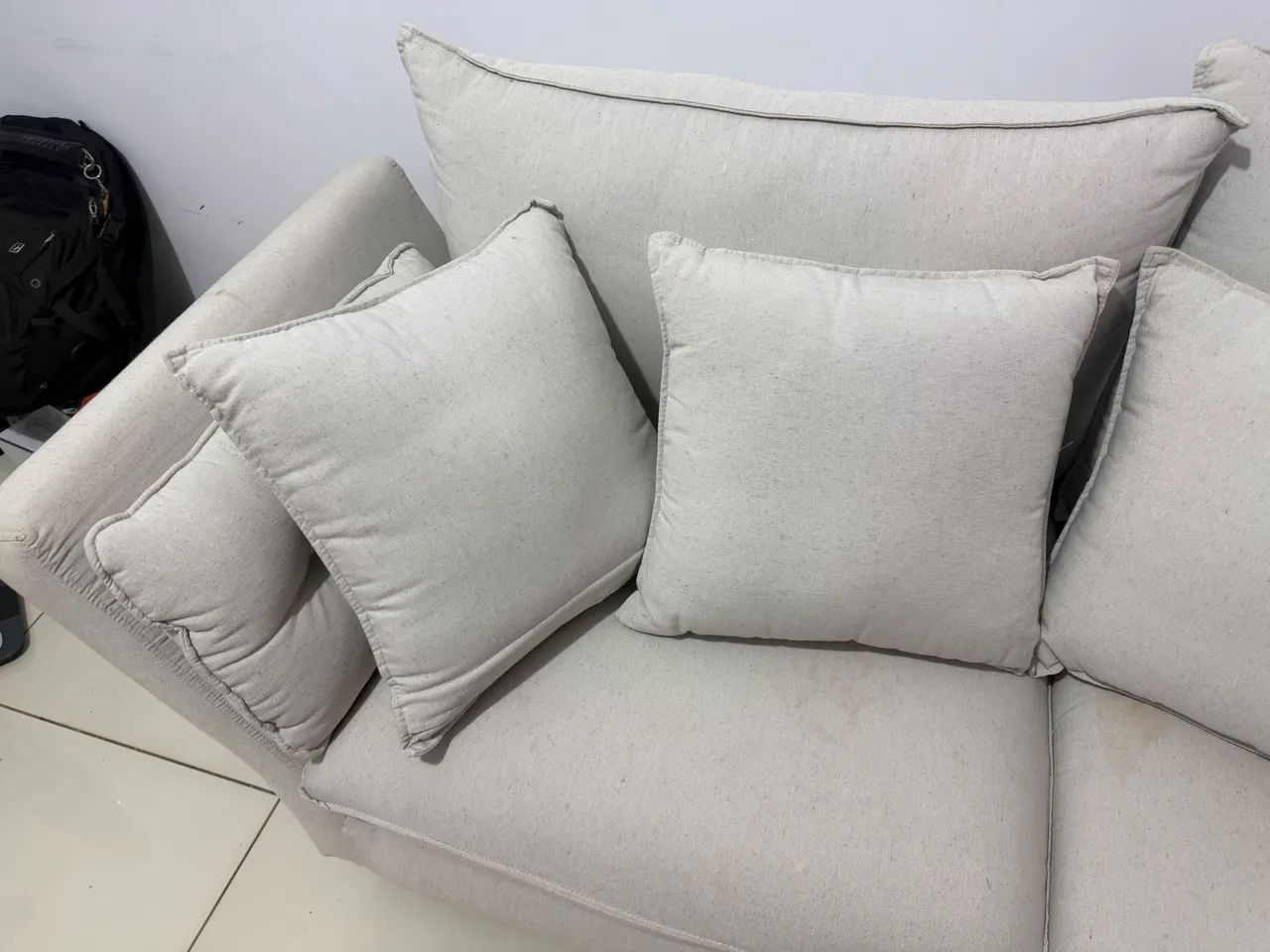 Sofá cinza tecido linho 2.10 metros usado - Foto 2