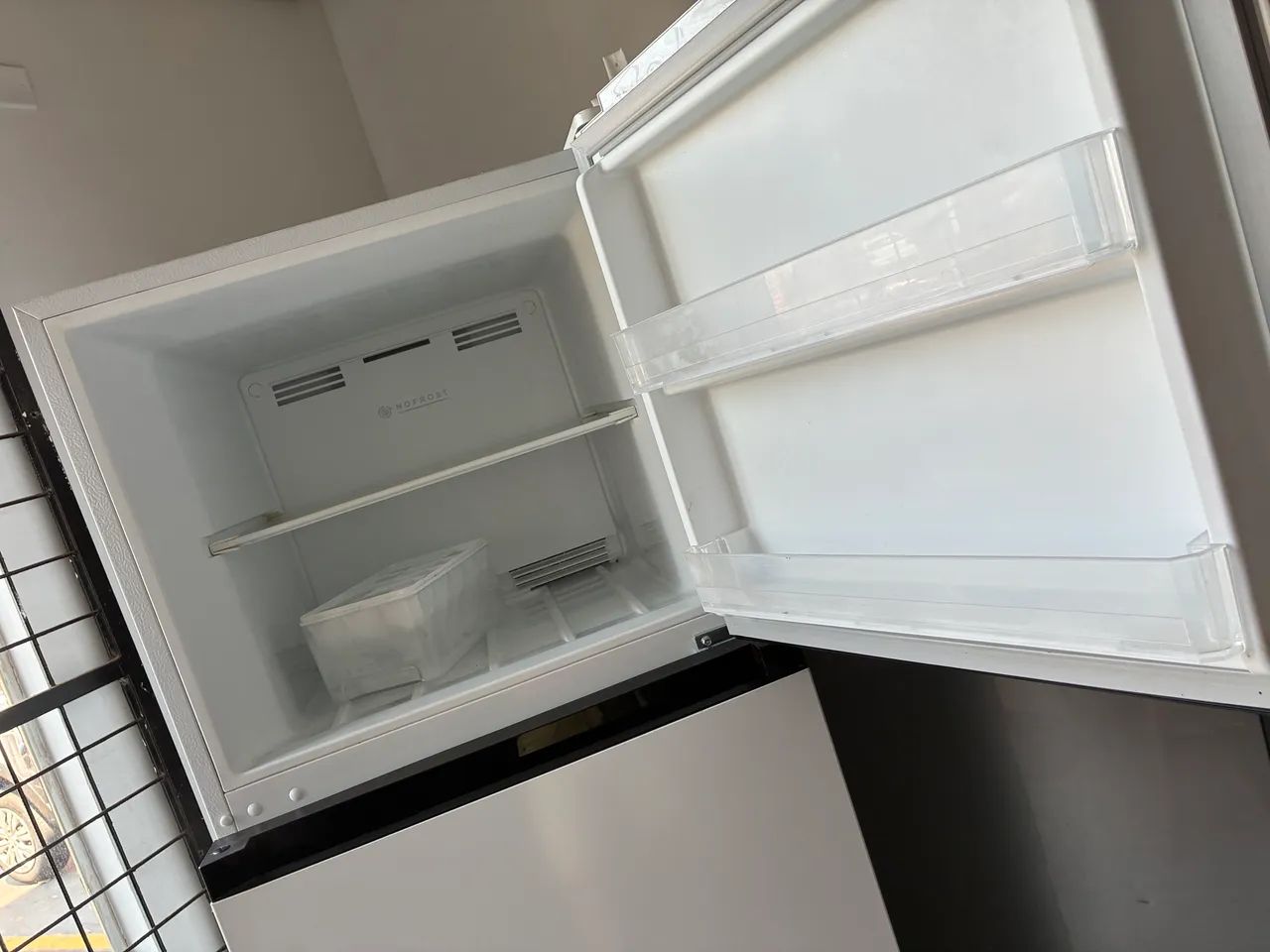 Geladeira Mideia 