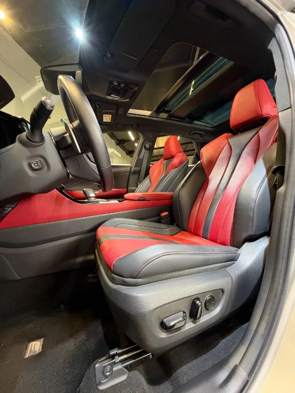 Lexus NX-350h F-sport 2.5 16V Aut. (hybrid), foto 12 de 20