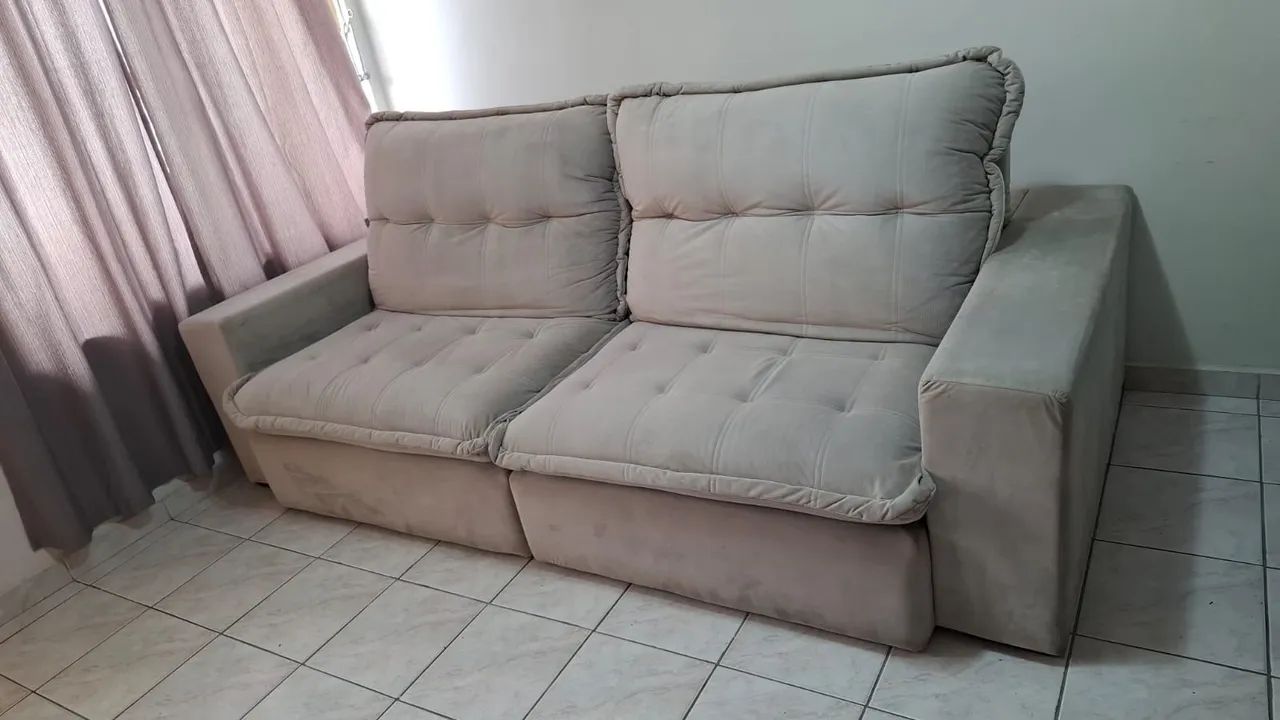 Sofá retrátil reclinável