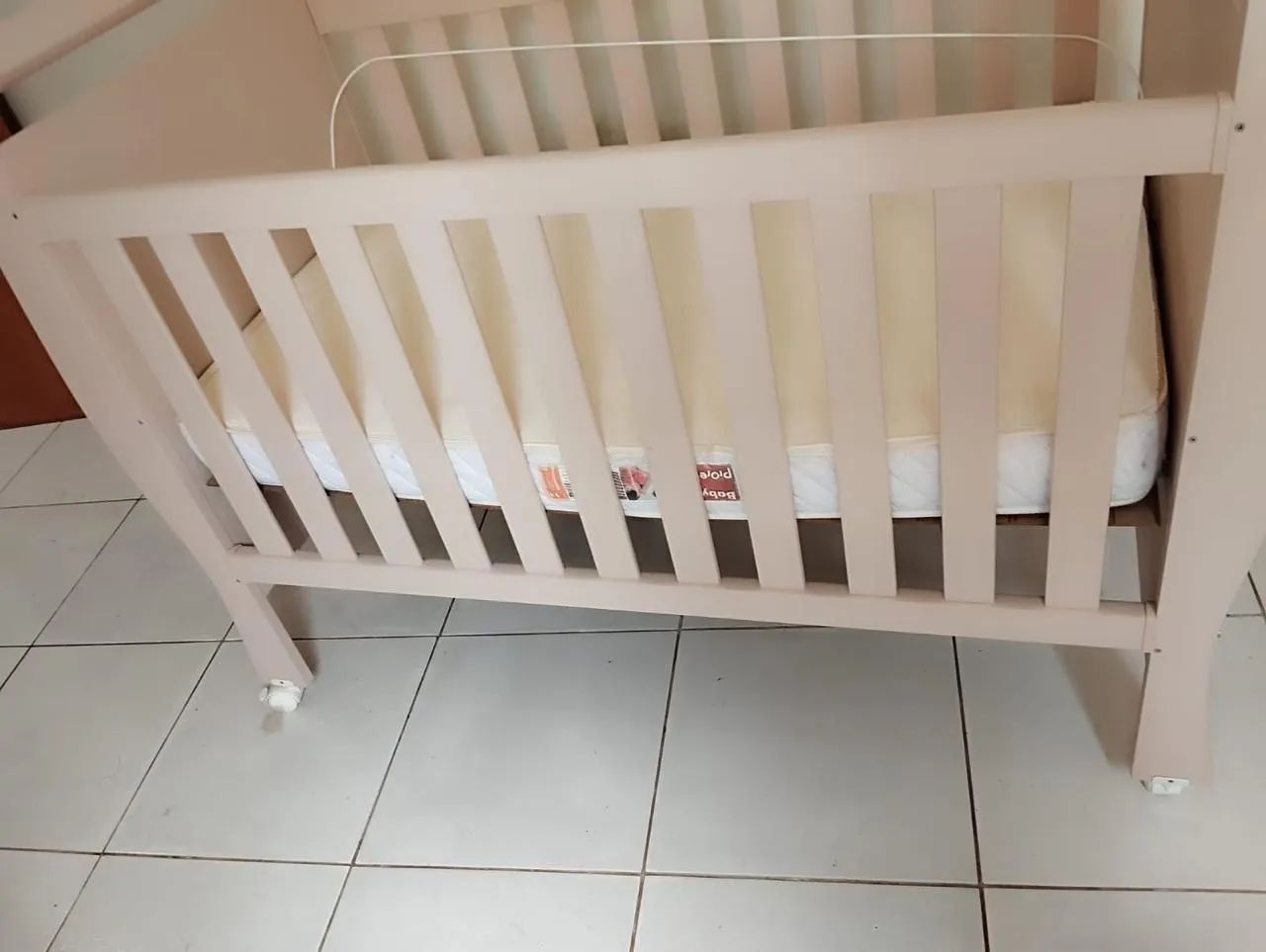 Berço/cama  Rose Lindo a venda.(com colchão) - Foto 3