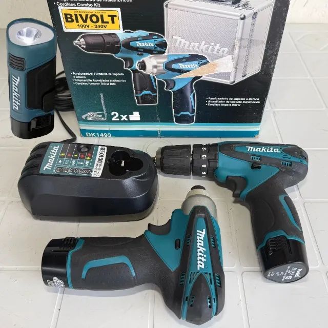 NOVO - Kit Furadeira + Parafusadeira + Lanterna Makita DK1493 3 Baterias Impacto Lanterna