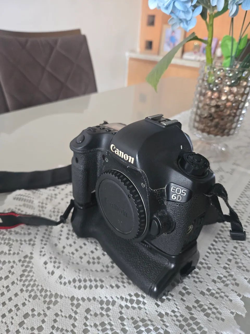 Camera canon EOS 6D com gripe  - Foto 3