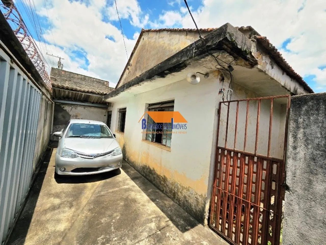 casa de 3 quartos, Bairro Aparecida em Belo Horizonte